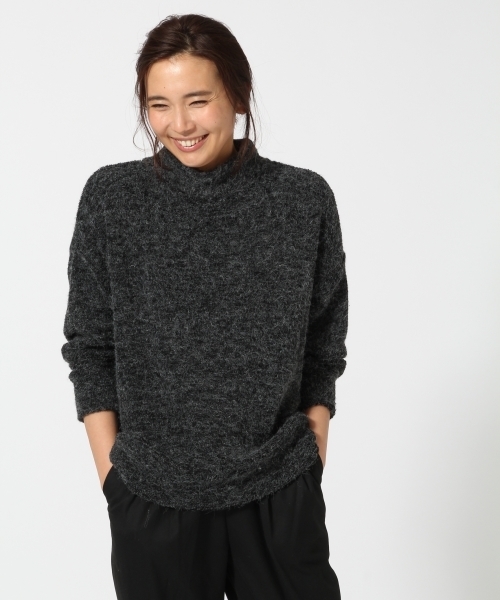 GLOBAL WORK（グローバルワーク）の「ベリーナパイルハイネックプルオーバー/742120（Tシャツ/カットソー・レディース・ブラック/ライトベージュ/ワインレッド/グレー・SMALL/LARGE/MEDIUM）」の2枚目の写真