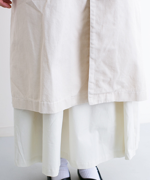 MERLOT（メルロー）の「チャイナボタンロングコート2229（その他アウター・レディース・アイボリー/チャコールグレー・FREE）」の11枚目の写真