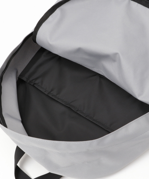 OUTDOOR PRODUCTS（アウトドアプロダクツ）の「472 ﾊｲｼｮｸﾃﾞｲﾊﾟｯｸ バックパック（バックパック/リュック・レディース・オリーブ/オレンジ/イエロー/ネイビー/レッド/ブラウン/ブラック/グレー/ブルー/グレイッシュブルー・FREE）」の17枚目の写真