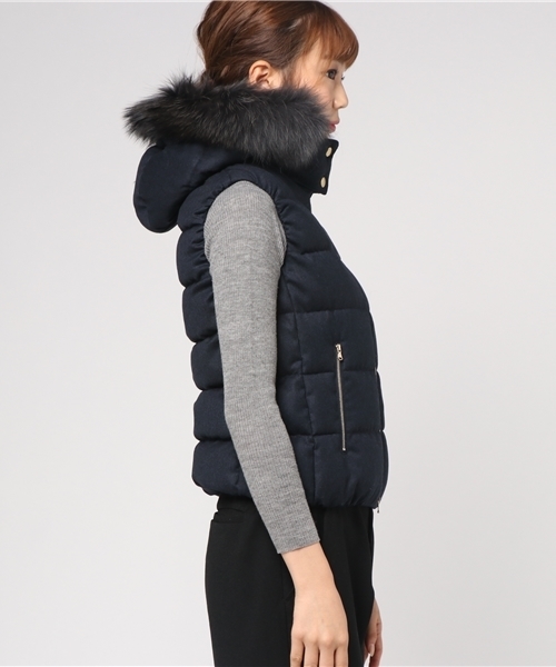 TATRASタトラス　ショートダウンベスト黒ブラック01 LTA18A4572 TATRASタトラス ショートダウンベスト黒ブラック01 LTA18A4572 TATRAS