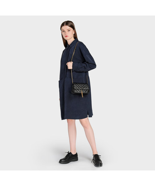 CHARLES & KEITH(チャールズ & キース)の「レースアップカバードフラット / LACE-UP COVERED FLATS(モカシン/デッキシューズ・レディース・ブラック/グリーン/ネイビー・24㎝/22.5cm/23.5cm/23cm/24.5㎝)」の10枚目の写真