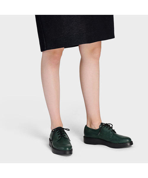 CHARLES & KEITH(チャールズ & キース)の「レースアップカバードフラット / LACE-UP COVERED FLATS(モカシン/デッキシューズ・レディース・ブラック/グリーン/ネイビー・24㎝/22.5cm/23.5cm/23cm/24.5㎝)」の6枚目の写真