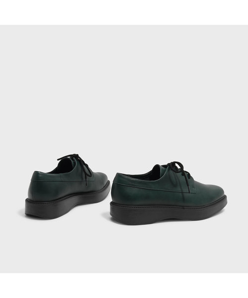 CHARLES & KEITH(チャールズ & キース)の「レースアップカバードフラット / LACE-UP COVERED FLATS(モカシン/デッキシューズ・レディース・ブラック/グリーン/ネイビー・24㎝/22.5cm/23.5cm/23cm/24.5㎝)」の13枚目の写真