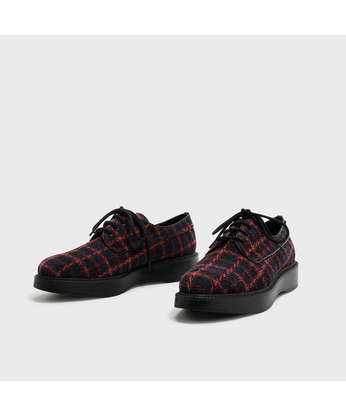 CHARLES & KEITH(チャールズ & キース)の「レースアップカバードフラット / LACE-UP COVERED FLATS(モカシン/デッキシューズ・レディース・ブラック/グリーン/ネイビー・24㎝/22.5cm/23.5cm/23cm/24.5㎝)」の11枚目の写真