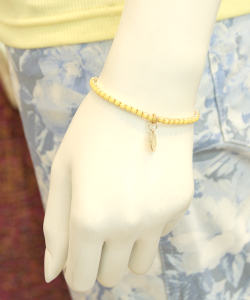 UNITED ARROWS（ユナイテッドアローズ）の「UA レンヅメ ホソ ブレスレット¨ ◆（ブレスレット・レディース・ホワイト/ピンク/オレンジ/ケリー/ロイヤルブルー/その他1/ブラック/レッド/ワインレッド/イエロー/ライム/ライトブルー/ライトピンク/その他2/その他3/その他4/その他5/ターコイズブルー/その他6/その他7/その他8・フリー）」の16枚目の写真