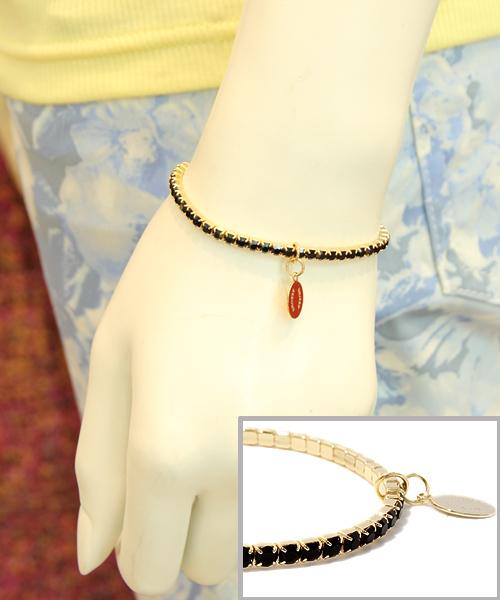 UNITED ARROWS（ユナイテッドアローズ）の「UA レンヅメ ホソ ブレスレット¨ ◆（ブレスレット・レディース・ホワイト/ピンク/オレンジ/ケリー/ロイヤルブルー/その他1/ブラック/レッド/ワインレッド/イエロー/ライム/ライトブルー/ライトピンク/その他2/その他3/その他4/その他5/ターコイズブルー/その他6/その他7/その他8・フリー）」の2枚目の写真