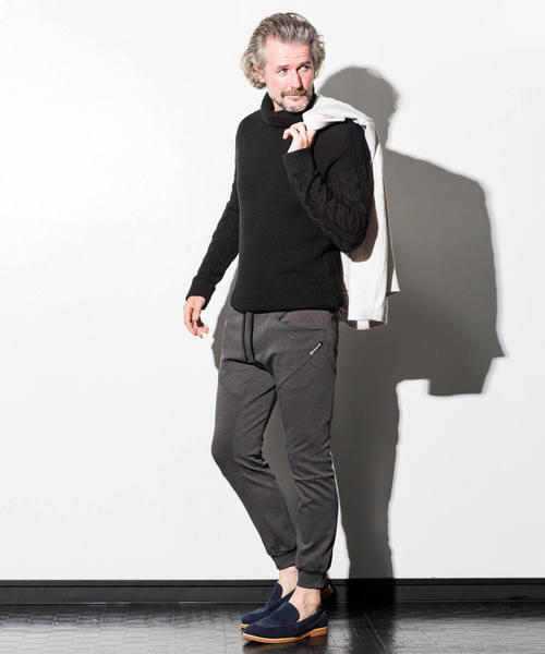 1piu1uguale3 RELAX（ウノピュウノウグァーレトレリラックス）の