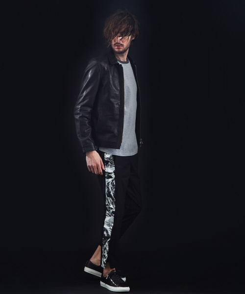 5351 POUR LES HOMMES(ゴーサンゴーイチプールオム)の「ベジタブルラムレザーブルゾン(ライダースジャケット・メンズ・ホワイト/グレー/ブラック・44(S)/46(M)/48(L))」の4枚目の写真