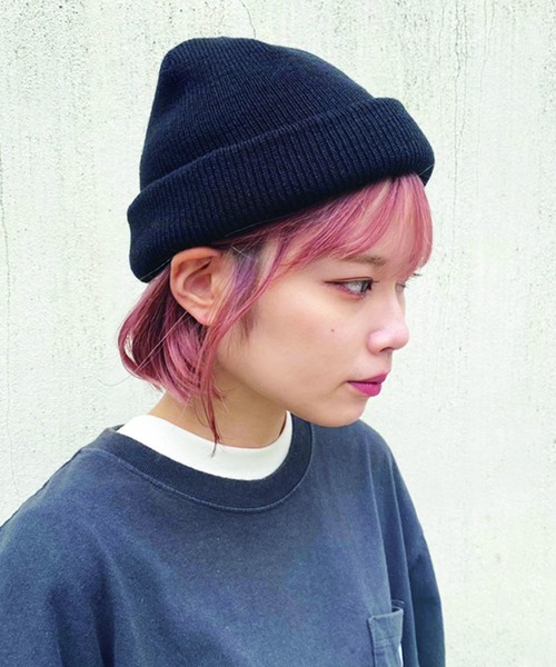 SPINNS（スピンズ）の「ニットビーニー/無地/シンプル/ユニセックス（ニットキャップ/ビーニー・メンズ・ブラック/パープル/キャメル/ワイン/グレー/ブラック系その他/ブラウン系その他/パープル系その他/ネイビー/イエロー/レモンイエロー/レッド/オレンジ/グリーン系その他/イエロー系その他/ブラウン/グリーン/ホワイト/ブルー/ブラック系その他2/ピンク系その他・ONESIZE）」の2枚目の写真