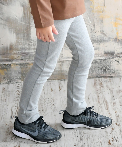 Bee des Bee（ビーデスビー）の「ストレッチパンツ（その他パンツ・キッズ・チャコール/マスタード/ワイン/グリーン系その他/パープル系その他/ブラック/ベージュ/ネイビー/グレー/レッド/カーキ/ピンク/ブルー/パープル/イエロー×グリーン/ターコイズブルー/レッドパープル/レッド系その他/オレンジ/ダークブラウン/ラベンダー/テラコッタ/ブルーグレー/パープル系その他2/ミント/ブルーグリーン/ライトブラウン/ホワイト・90cm/100cm/110cm/120cm/130cm/140cm/150cm/160cm）」の4枚目の写真