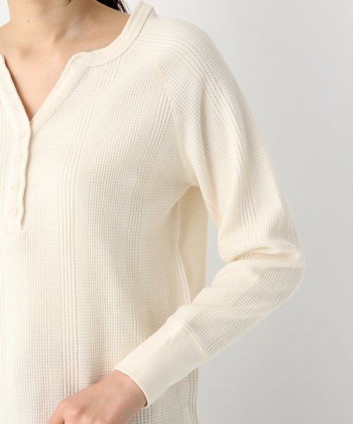 GLOBAL WORK(グローバルワーク)の「【UVカット】USA2WAYワッフルヘンリー/822626(Tシャツ/カットソー・レディース・ネイビー/オフホワイト/ミント/キャメル/パープル系その他4・MEDIUM/LARGE)」の17枚目の写真