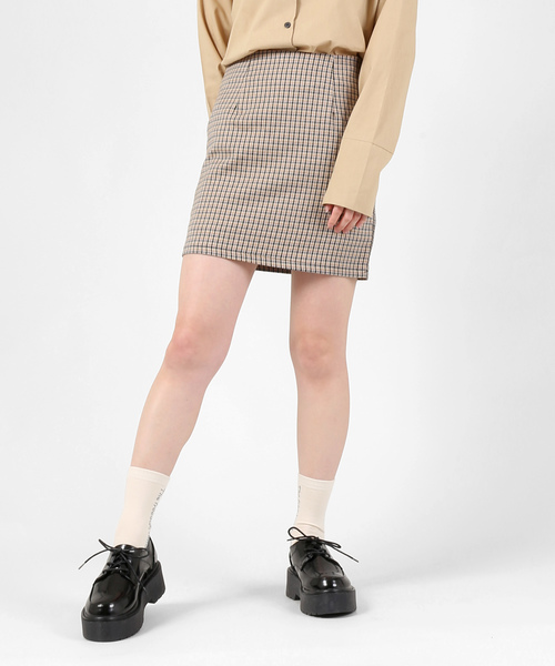 DING（ディング）の「DING/チェック柄タイトミニスカート（スカート・レディース・ブラウン/グレー・FREE）」の2枚目の写真