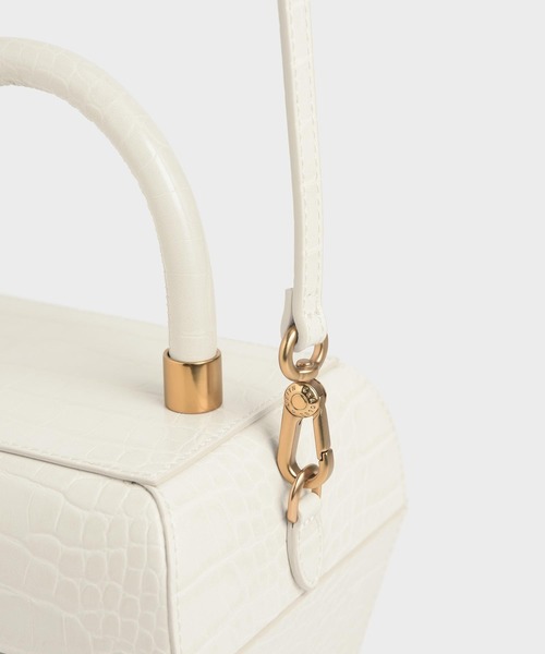 CHARLES & KEITH(チャールズ & キース)の「クロックエフェクト スカルプチャートップハンドルバッグ / Croc-Effect Sculptural Top Handle Bag(ハンドバッグ・レディース・イエロー/クリーム/ベビーピンク・M)」の10枚目の写真