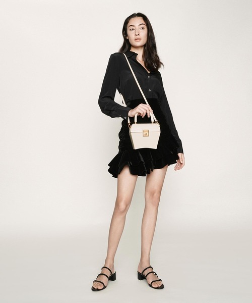 CHARLES & KEITH(チャールズ & キース)の「クロックエフェクト スカルプチャートップハンドルバッグ / Croc-Effect Sculptural Top Handle Bag(ハンドバッグ・レディース・イエロー/クリーム/ベビーピンク・M)」の6枚目の写真