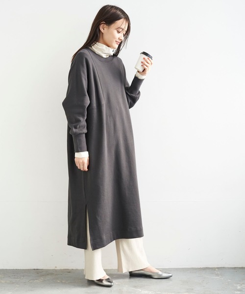 AMERICAN HOLIC（アメリカンホリック）の「アーム切り替えＢＩＧシルエットカットワンピース ＊（ワンピース・レディース・ブラック/ライトベージュ/LT.Gray・FREE）」の11枚目の写真