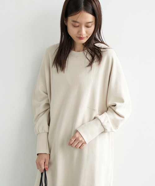 AMERICAN HOLIC（アメリカンホリック）の「アーム切り替えＢＩＧシルエットカットワンピース ＊（ワンピース・レディース・ブラック/ライトベージュ/LT.Gray・FREE）」の7枚目の写真