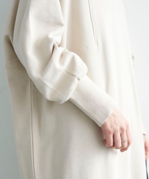 AMERICAN HOLIC（アメリカンホリック）の「アーム切り替えＢＩＧシルエットカットワンピース ＊（ワンピース・レディース・ブラック/ライトベージュ/LT.Gray・FREE）」の8枚目の写真