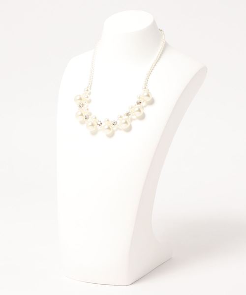 Cupid Heart（キューピッドハート）の「【Cupid Heart】結婚式アクセサリー プティット ビッグパールネックレス（ネックレス・レディース・ベージュ・MEDIUM）」の2枚目の写真