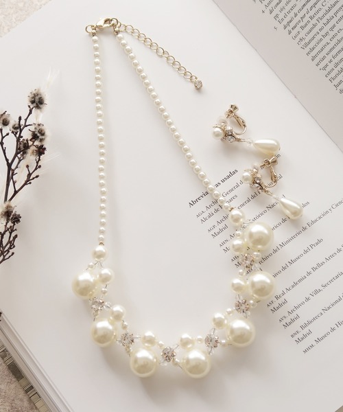 Cupid Heart（キューピッドハート）の「【Cupid Heart】結婚式アクセサリー プティット ビッグパールネックレス（ネックレス・レディース・ベージュ・MEDIUM）」の6枚目の写真