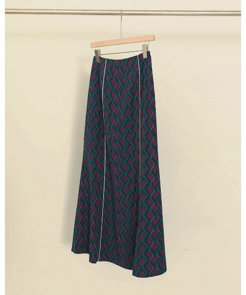 TODAYFUL（トゥデイフル）の「ジオメトリックパイピングスカート（スカート・レディース・ブラウン/ターコイズブルー・36inch/38inch）」の6枚目の写真