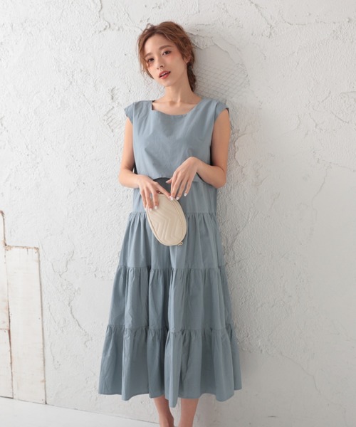 ABITOKYO（アビトーキョー）の「2WAY セットアップ風 フレンチスリーブ ティアードロングワンピース（ワンピース・レディース・チャコールグレー/ベージュ/オフホワイト/サックスブルー/ライトベージュ/ライトグリーン/ブラック/ネイビー・FREE）」の16枚目の写真