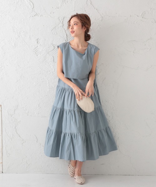 ABITOKYO（アビトーキョー）の「2WAY セットアップ風 フレンチスリーブ ティアードロングワンピース（ワンピース・レディース・チャコールグレー/ベージュ/オフホワイト/サックスブルー/ライトベージュ/ライトグリーン/ブラック/ネイビー・FREE）」の13枚目の写真