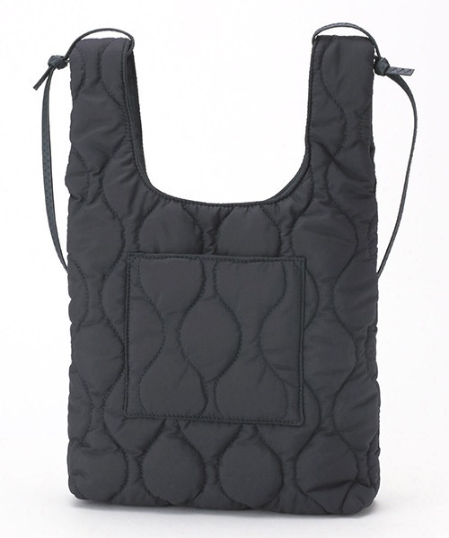 MONO　COMME CA（モノコムサ）の「キルティングバッグ（トートバッグ・レディース・ネイビー/カーキ/ベージュ・FREE）」の7枚目の写真