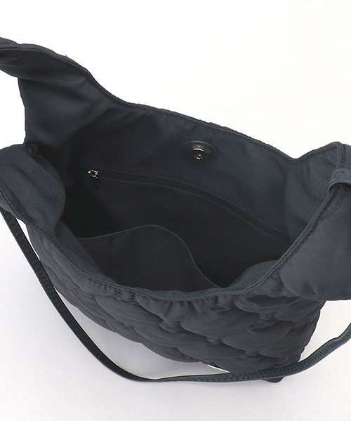 MONO　COMME CA（モノコムサ）の「キルティングバッグ（トートバッグ・レディース・ネイビー/カーキ/ベージュ・FREE）」の9枚目の写真