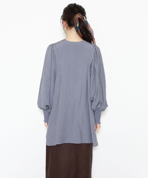 archives(アルシーヴ)の「2wayタックスリーブブラウス(シャツ/ブラウス・レディース・ベージュ/オフホワイト/ブルー/モカ・MEDIUM)」の18枚目の写真