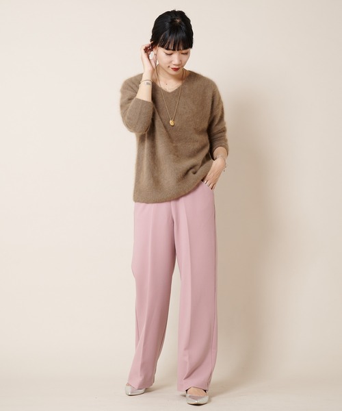 SHENERY（シーナリー）の「ラクーンVネックニットプルオーバー（ニット/セーター・レディース・モカ/パープル/グリーン/アイボリー・FREE）」の19枚目の写真