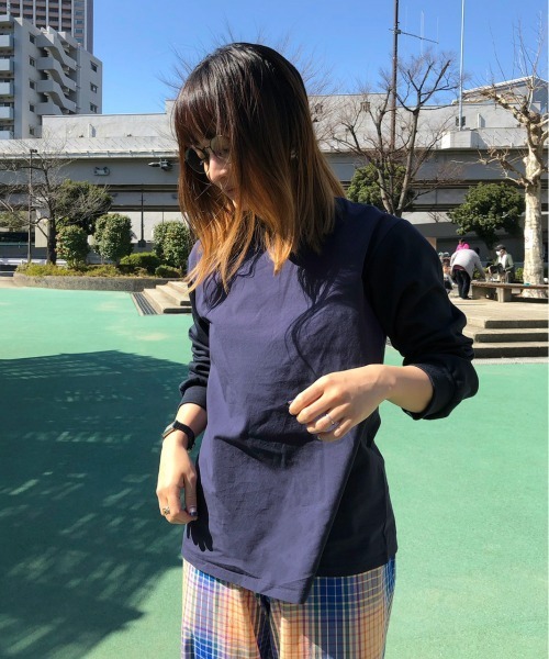 M nort（エムノート）の「【わたなべ麻衣プロデュース】ドッキングバックデザイントップス（Tシャツ/カットソー・レディース・ネイビー・FREE）」の15枚目の写真