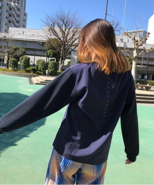 M nort（エムノート）の「【わたなべ麻衣プロデュース】ドッキングバックデザイントップス（Tシャツ/カットソー・レディース・ネイビー・FREE）」の22枚目の写真