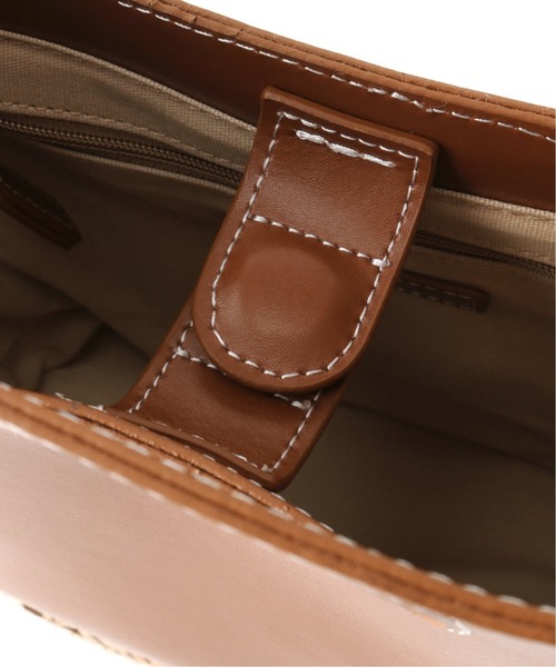 JOURNAL STANDARD（ジャーナルスタンダード）の「【YAHKI /ヤーキ】STRAW 2WAY ：ショルダーバッグ（ショルダーバッグ・レディース・キャメル/ブラック・FREE）」の19枚目の写真