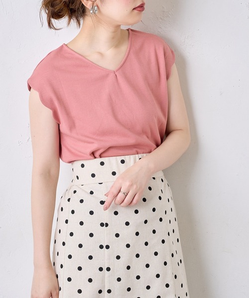 natural couture(ナチュラルクチュール)の「プチプラ2WAYお上品スカラップT(Tシャツ/カットソー・レディース・オフホワイト/ブラック/ベージュ/カーキ/サックスブルー/ピンク/その他1・FREE)」の10枚目の写真