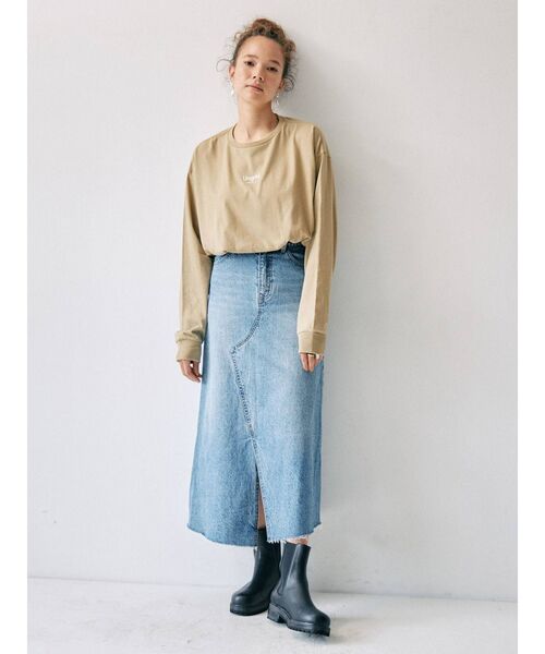 Ungrid(アングリッド)の「ミドル丈サイドゴアブーツ(チェルシーブーツ / トラックソールブーツ)(ブーツ・レディース・アイボリー/ブラック・M/S/L)」の7枚目の写真