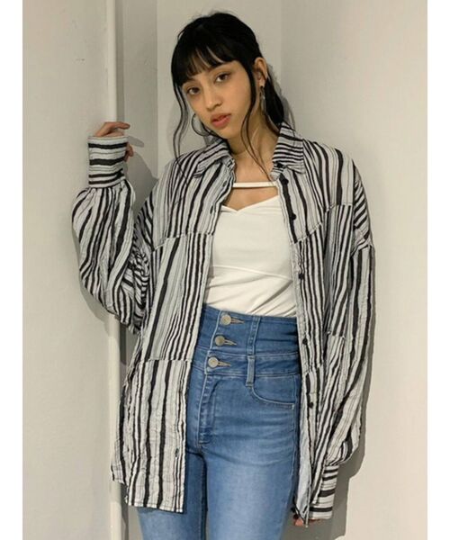 EMODA（エモダ）の「スイッチングストライプシャツ（シャツ/ブラウス・レディース・その他1/その他・FREE）」の3枚目の写真
