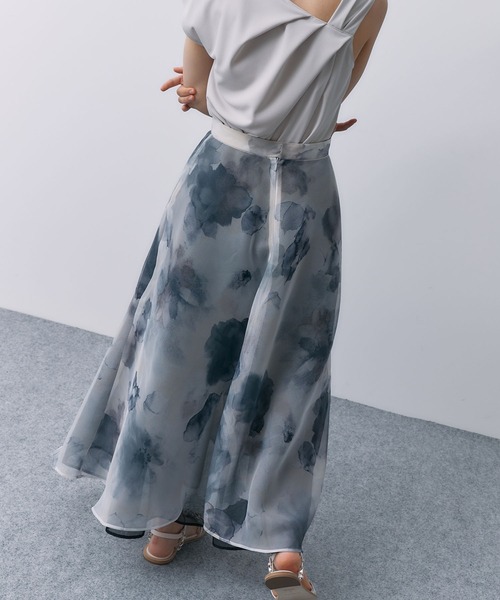 STUNNING LURE(スタニングルアー)の「メッシュレイヤードスカート(スカート・レディース・ブラック・SMALL/MEDIUM)」の5枚目の写真