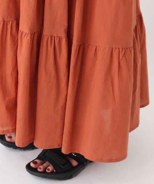 BASECONTROL(ベースコントロール)の「◆【WEB限定】ティアード マキシ丈 キャミワンピース(ワンピース・レディース・ブラック/ダークブラウン/ダークオレンジ・99)」の11枚目の写真