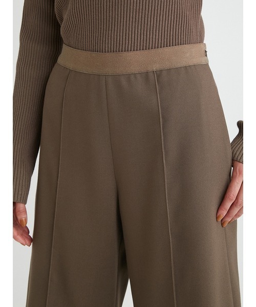 Mila Owen（ミラオーウェン）の「つまみコバデザインバミューダパンツ（その他パンツ・レディース・ブラック/ベージュ/モカ・1/0）」の19枚目の写真