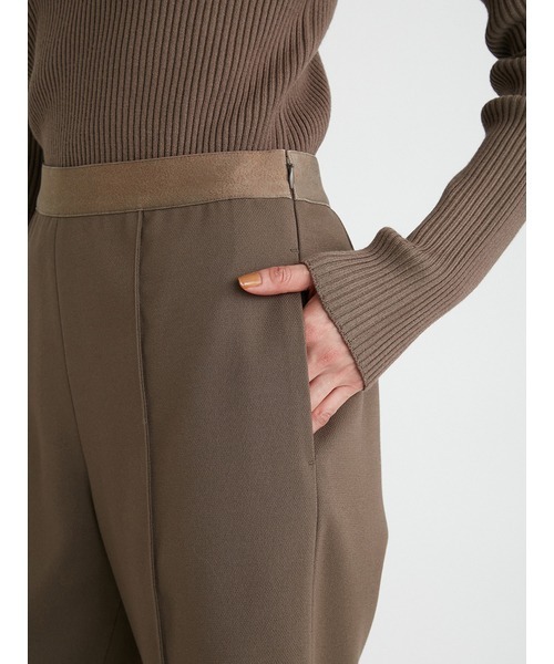 Mila Owen（ミラオーウェン）の「つまみコバデザインバミューダパンツ（その他パンツ・レディース・ブラック/ベージュ/モカ・1/0）」の20枚目の写真