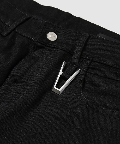 1017 ALYX 9SM（アリクス）の「TRUE BLACK 6 POCKET JEAN WITH A RING/（デニムパンツ・メンズ・ブラック・36/34/32）」の5枚目の写真