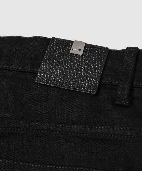 1017 ALYX 9SM（アリクス）の「TRUE BLACK 6 POCKET JEAN WITH A RING/（デニムパンツ・メンズ・ブラック・36/34/32）」の6枚目の写真