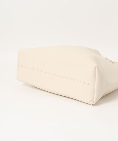 aimoha（アイモハ）の「PUトート（トートバッグ・レディース・ブラック/ベージュ/オフホワイト/イエロー・FREE）」の5枚目の写真