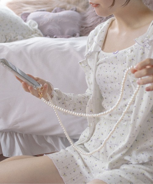 OLIVE des OLIVE（オリーブデオリーブ）の「パールチェーンiphoneケース（スマホケース/カバー・レディース・ホワイト/オフホワイト・FREE）」の19枚目の写真