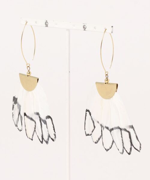 チャイハネ(チャイハネ)の「【チャイハネ】インシアフェザーピアス(ピアス(両耳用)・レディース・ターコイズブルー/ブラック・FREE)」の1枚目の写真