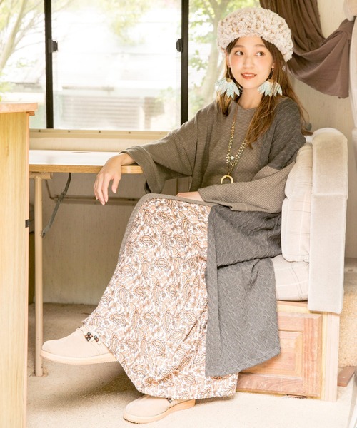 チャイハネ(チャイハネ)の「【チャイハネ】インシアフェザーピアス(ピアス(両耳用)・レディース・ターコイズブルー/ブラック・FREE)」の8枚目の写真