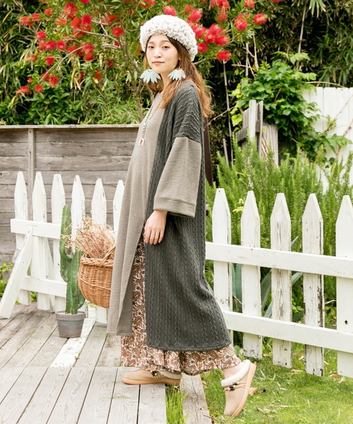 チャイハネ(チャイハネ)の「【チャイハネ】インシアフェザーピアス(ピアス(両耳用)・レディース・ターコイズブルー/ブラック・FREE)」の6枚目の写真