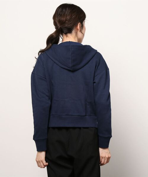 Reebok(リーボック)の「パイピング ジップアップ フーディー / Piping Zip-Up Hoodie(パーカー・レディース・ブラック/ネイビー/グレイッシュブルー・SMALL/MEDIUM/LARGE/X-LARGE/X-SMALL/XX-LARGE)」の20枚目の写真