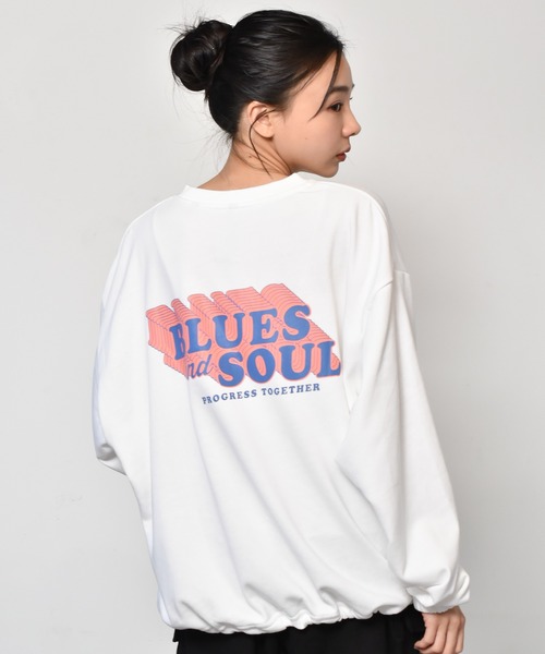 Starting Over(スターティングオーバー)の「裏毛 イラストバックプリント クルーネックスウェット(スウェット・メンズ・ホワイト系/グリーン系1/ホワイト系6/ブルー系2/ホワイト系2/グリーン系/グレー系6/グレー系2/グレー系5/ブルー系4/ホワイト系1/グレー系3/ホワイト系3/ホワイト系4/グレー系1/グレー系/ブルー系1/ホワイト系5/ブルー系/ブルー系3/グレー系4/ブルー系5/グレー系7・L/M)」の6枚目の写真