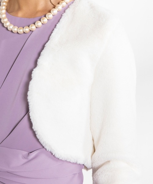 form forma（フォルムフォルマ）の「ふわふわの肌触り♪エコファーボレロ≪日本製≫（その他アウター・レディース・オフホワイト・9号）」の7枚目の写真